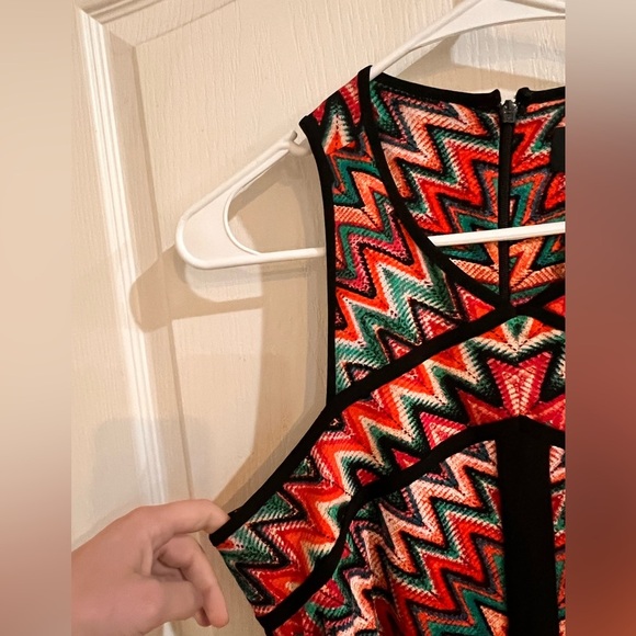 FINAL PRICE Laundry by Shelli Segal Halter Dress - Picture 7 of 8